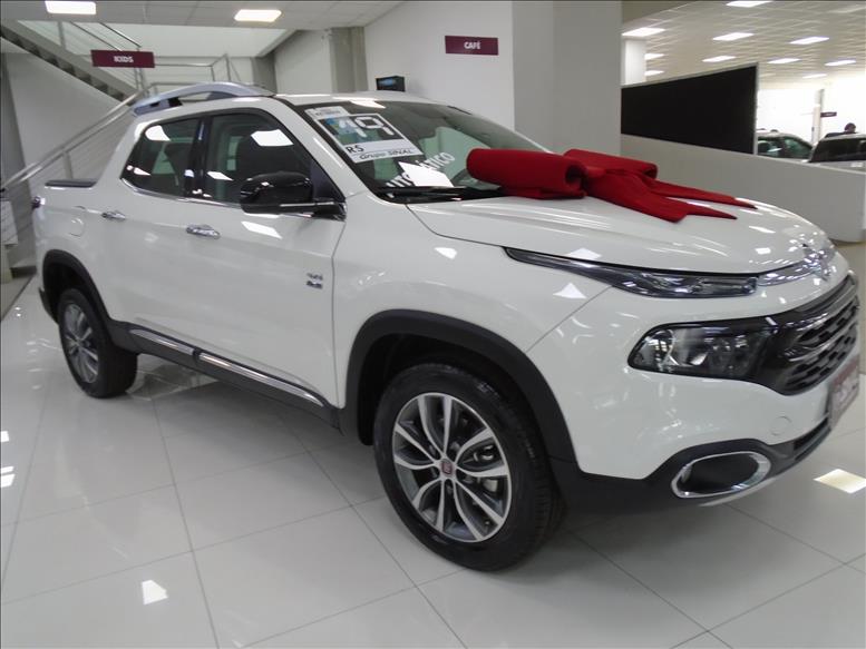 FIAT TORO 2.0 16V Turbo Volcano 4WD AT9
