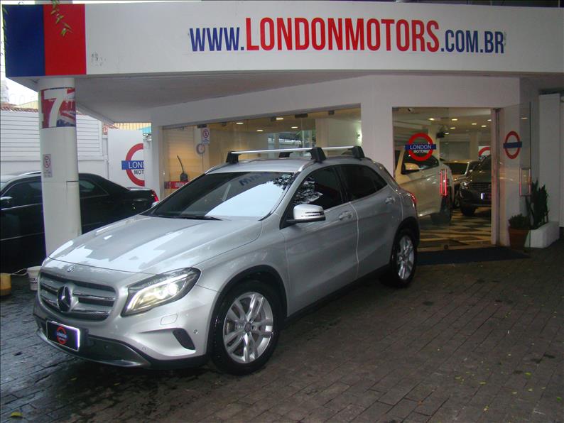 MERCEDES-BENZ GLA 200 1.6 CGI Advance 16V Turbo