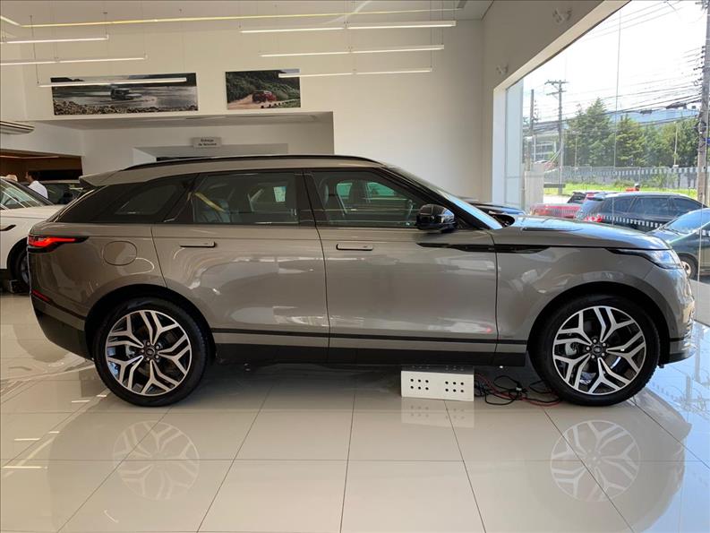 LAND ROVER RANGE ROVER VELAR 2.0 P300 R-dynamic SE