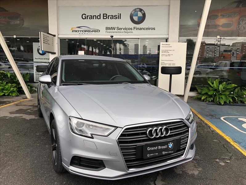 AUDI A3 1.4 TFSI Sedan Ambiente 16V