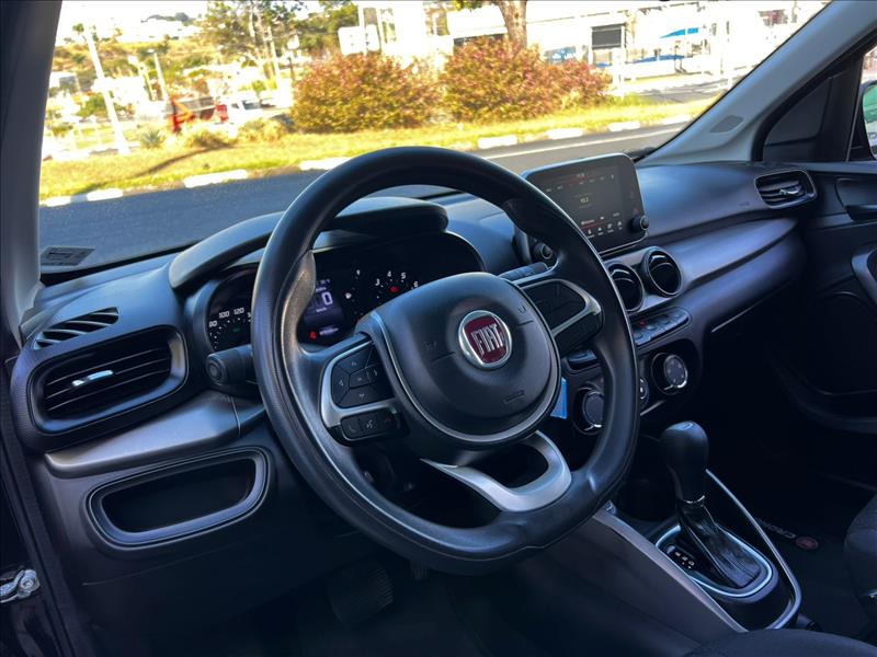 FIAT  CRONOS   1.8 E.torq Drive AT6 