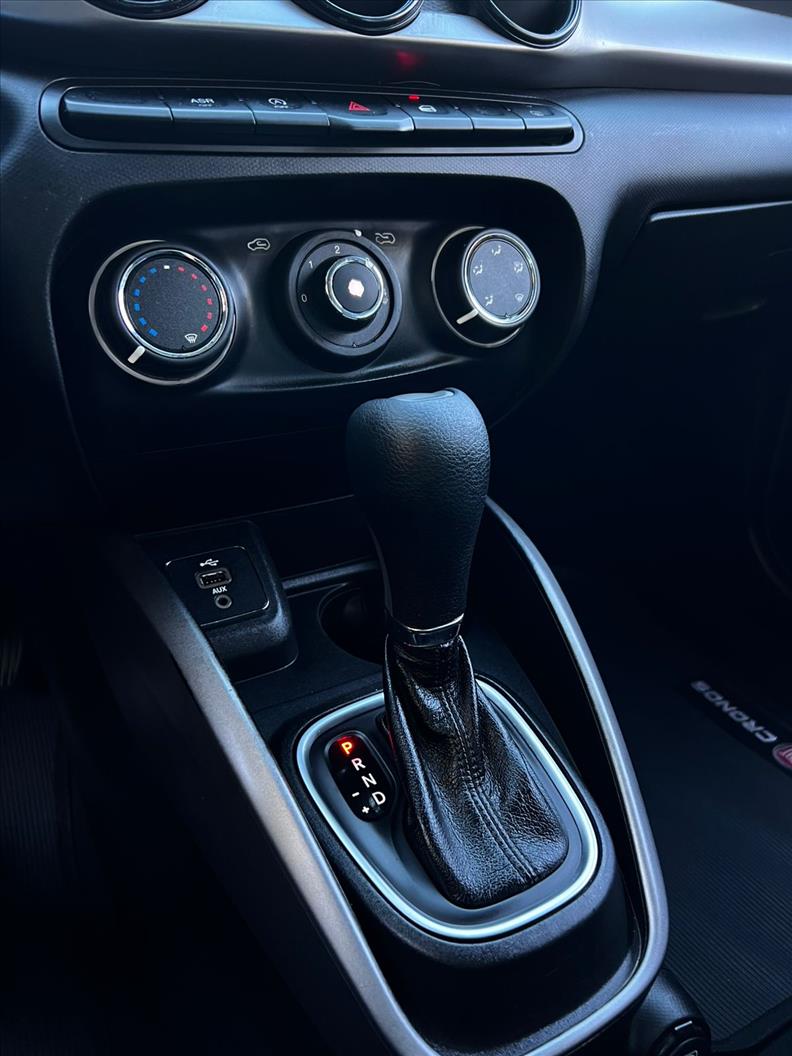 FIAT  CRONOS   1.8 E.torq Drive AT6 