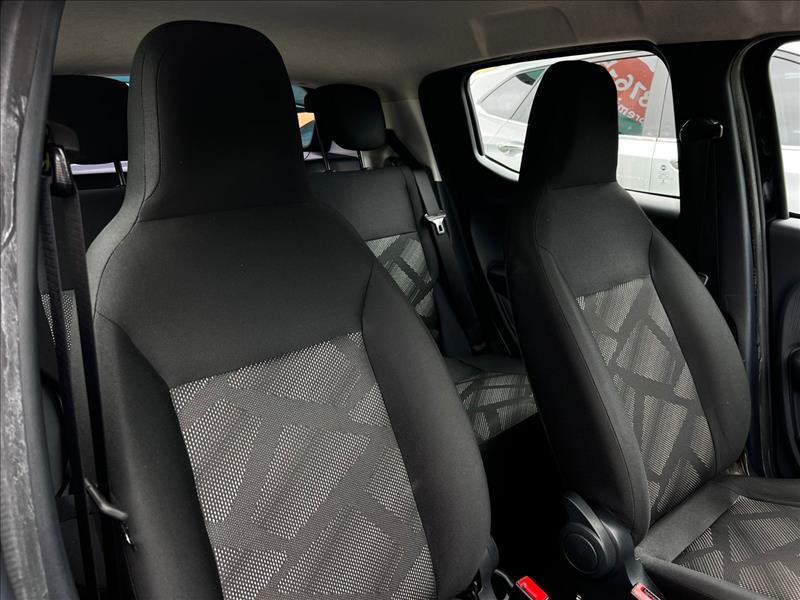 FIAT  MOBI   1.0 EVO Like. 