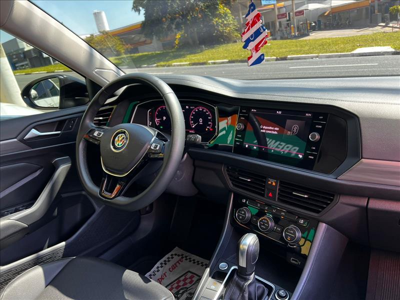 VOLKSWAGEN  JETTA   1.4 250 TSI Comfortline 