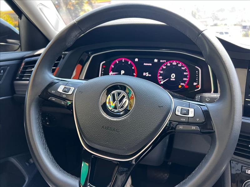 VOLKSWAGEN  JETTA   1.4 250 TSI Comfortline 