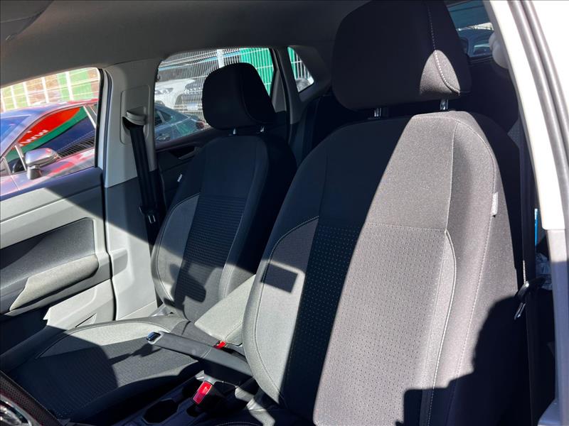 VOLKSWAGEN  POLO   1.0 200 TSI Comfortline 