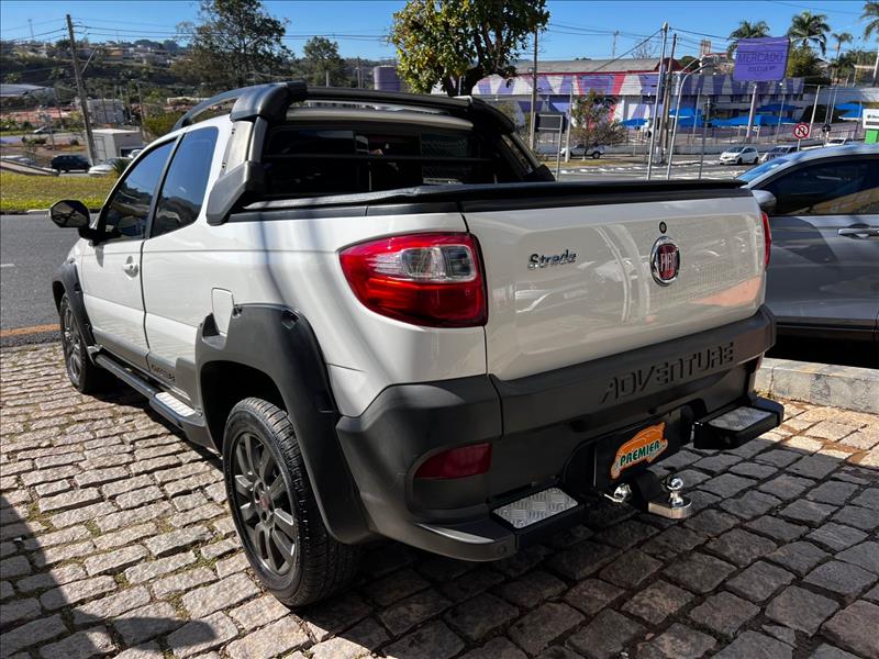 FIAT  STRADA   1.8 MPI Adventure CD 16V 