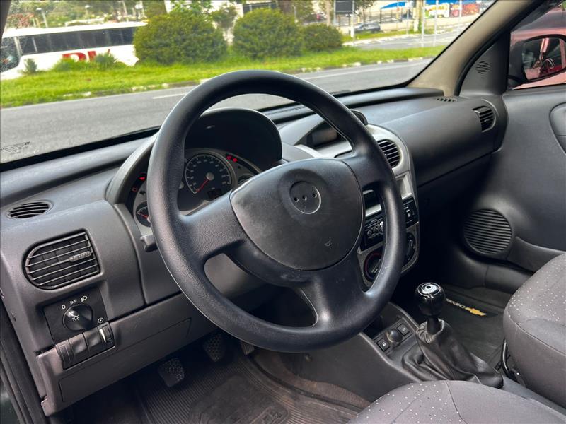 CHEVROLET  CORSA   1.4 MPFI Premium Sedan 8V 