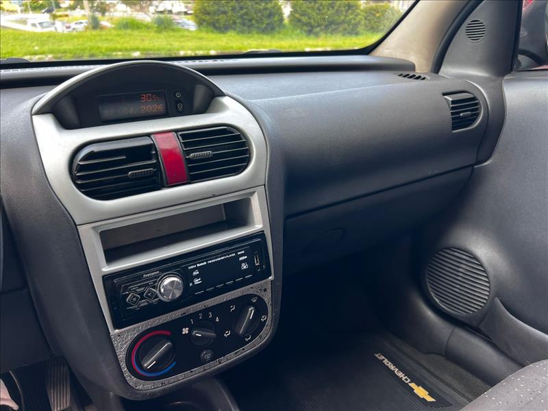 CHEVROLET  CORSA   1.4 MPFI Premium Sedan 8V 