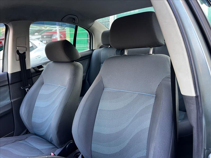 VOLKSWAGEN  POLO SEDAN   1.6 MI 8V 