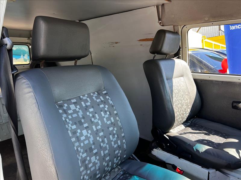 VOLKSWAGEN  KOMBI   1.4 MI Furgão 8V 