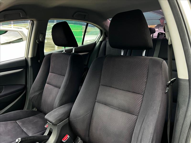 HONDA  CITY   1.5 EX Sedan 16V 