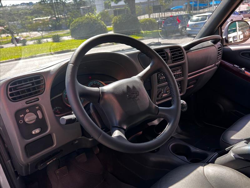 CHEVROLET  S10   2.4 MPFI Executive 4X2 CD 8V 