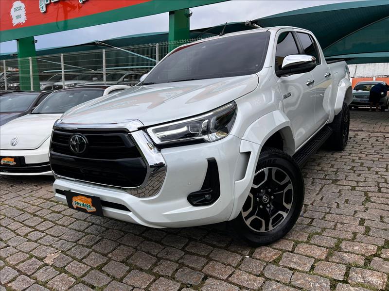 TOYOTA  HILUX   2.8 D-4d Turbo CD SRX Plus 4X4 