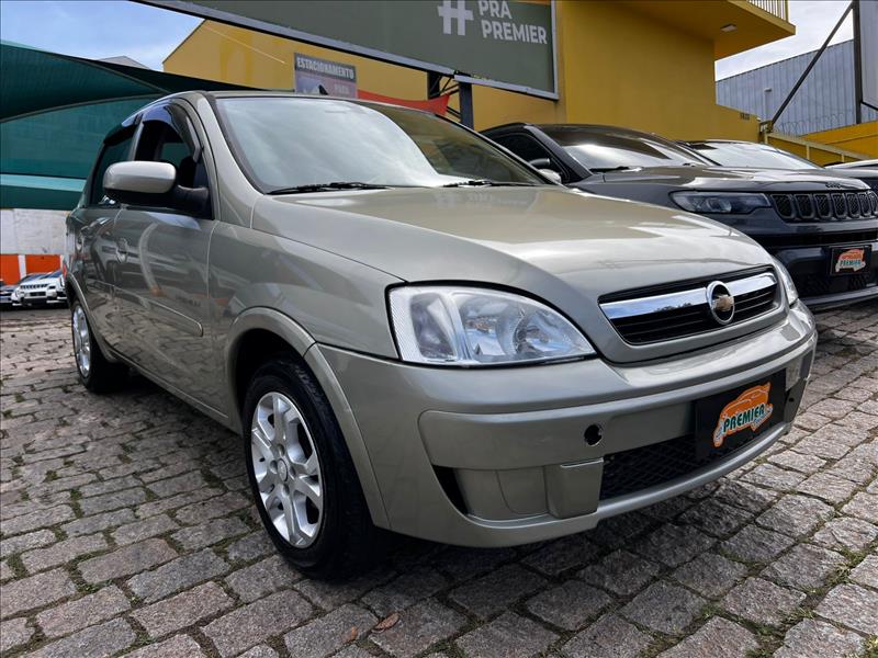 CHEVROLET  CORSA   1.4 MPFI Premium Sedan 8V 