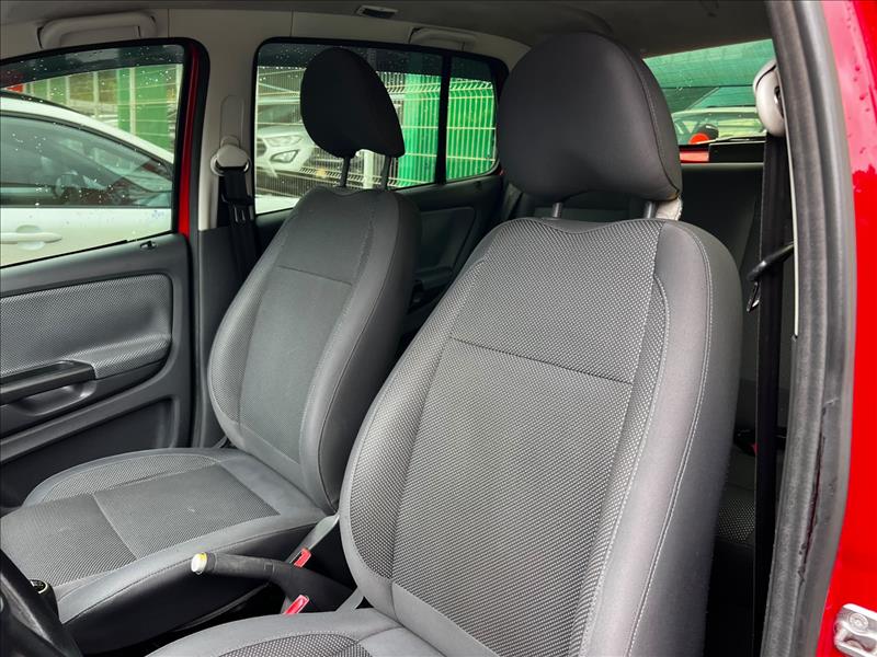 VOLKSWAGEN  FOX   1.6 MI 8V 
