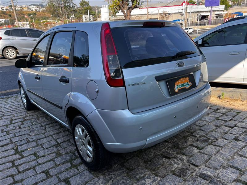 FORD  FIESTA   1.0 Rocam 8V 