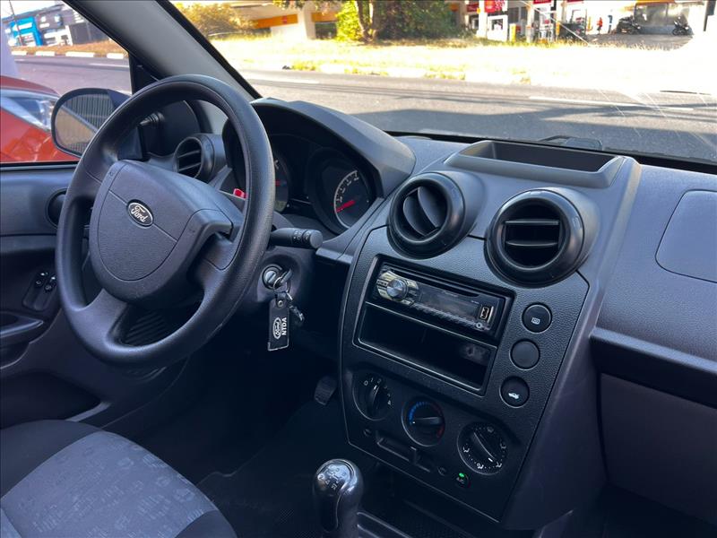 FORD  FIESTA   1.0 Rocam 8V 