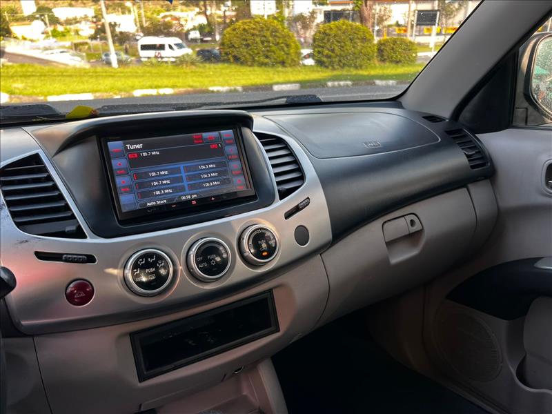 MITSUBISHI  L200 TRITON   3.2 HPE 4X4 CD 16V Turbo Intercooler 