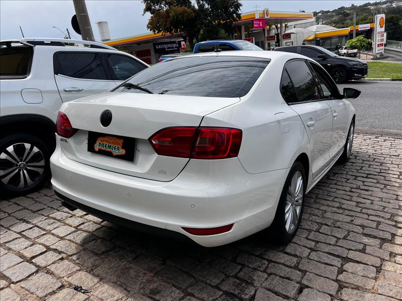 VOLKSWAGEN  JETTA   2.0 Comfortline 