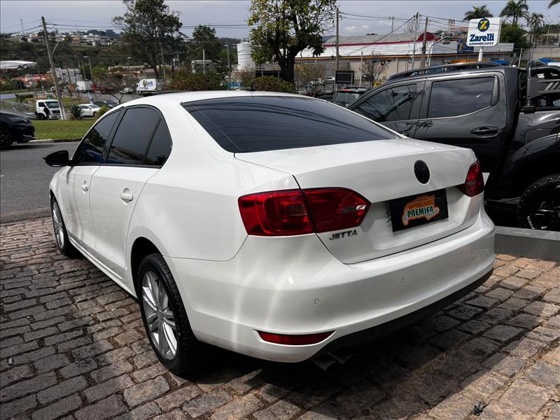 VOLKSWAGEN  JETTA   2.0 Comfortline 