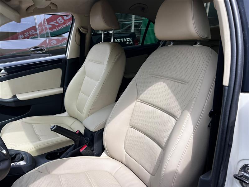 VOLKSWAGEN  JETTA   2.0 Comfortline 