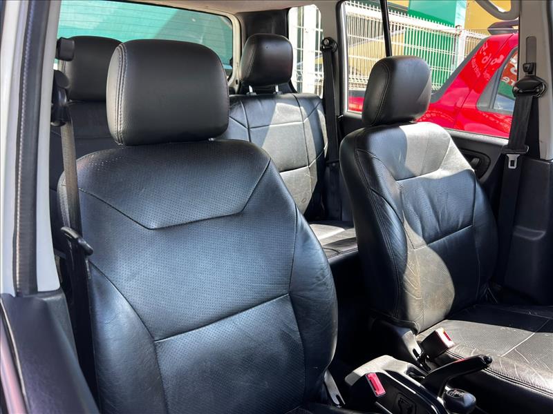 MITSUBISHI  PAJERO TR4   2.0 4X2 16V 140cv 