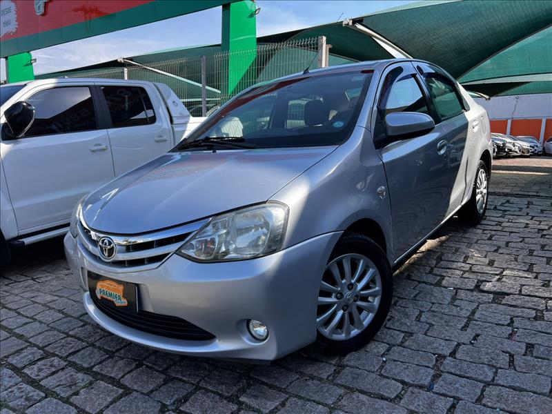 TOYOTA  ETIOS   1.5 XLS Sedan 16V 