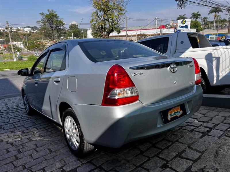 TOYOTA  ETIOS   1.5 XLS Sedan 16V 