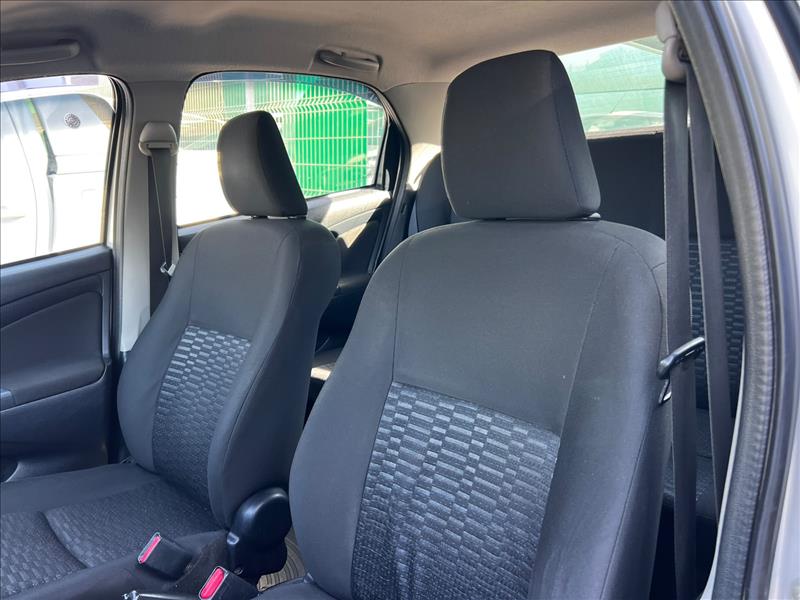 TOYOTA  ETIOS   1.5 XLS Sedan 16V 