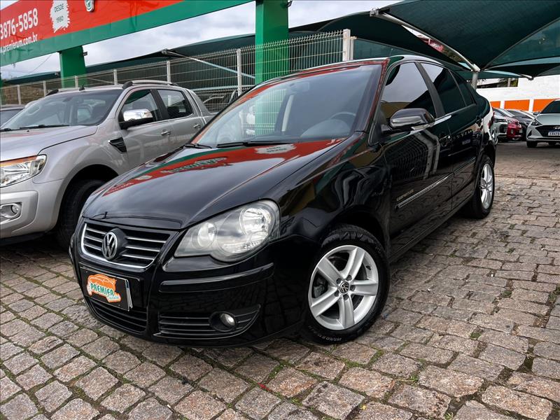 VOLKSWAGEN  POLO SEDAN   1.6 MI Comfortline 8V 