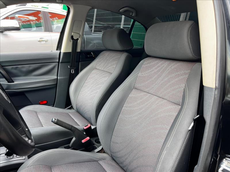 VOLKSWAGEN  POLO SEDAN   1.6 MI Comfortline 8V 