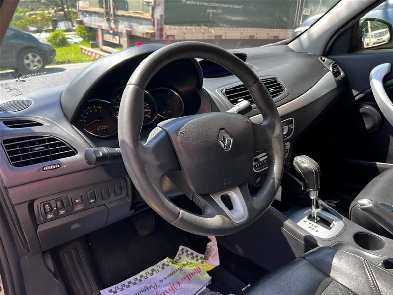 RENAULT  FLUENCE   2.0 Dynamique 16V 