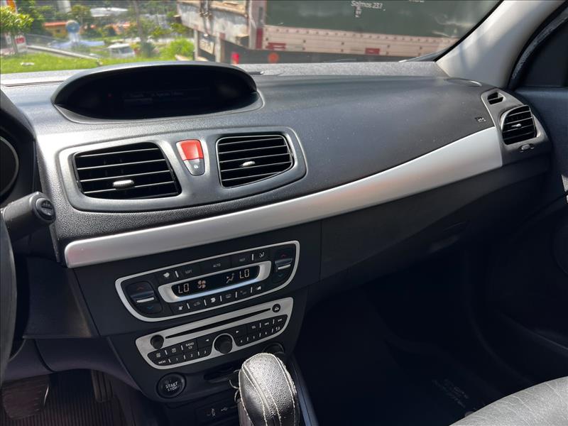 RENAULT  FLUENCE   2.0 Dynamique 16V 