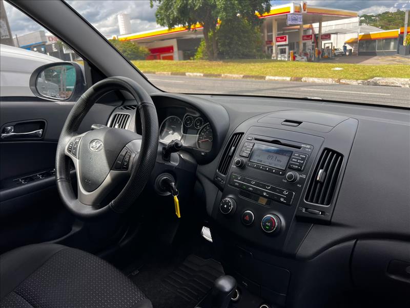 HYUNDAI  I30   2.0 MPFI GLS 16V 