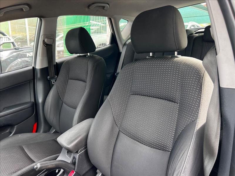 HYUNDAI  I30   2.0 MPFI GLS 16V 