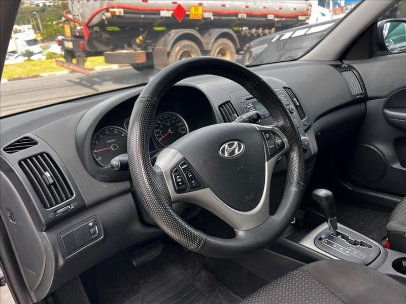 HYUNDAI  I30   2.0 MPFI GLS 16V 