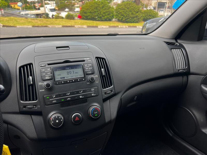 HYUNDAI  I30   2.0 MPFI GLS 16V 