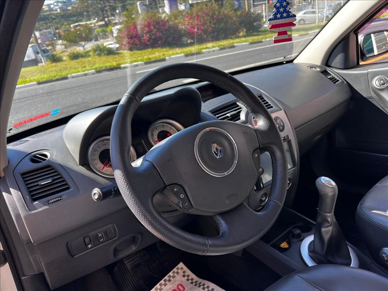 RENAULT  MÉGANE   1.6 Dynamique Grand Tour 16V 