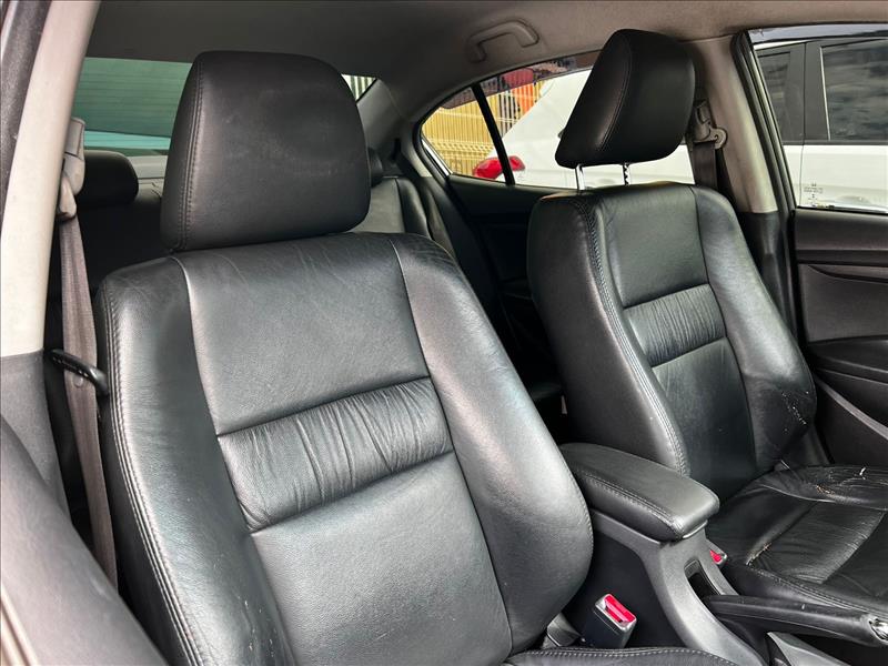 HONDA  CITY   1.5 LX 16V 