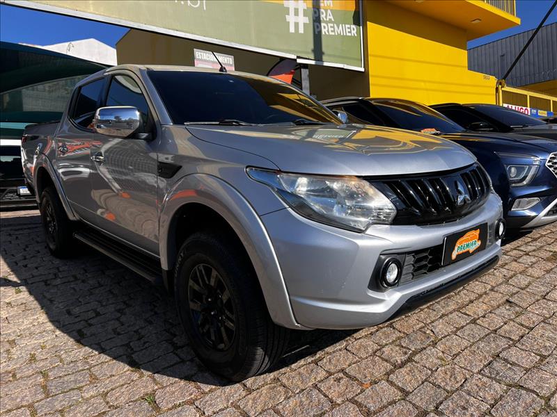 MITSUBISHI  L200 TRITON   2.4 16V Turbo Sport Hpe-s CD 4X4 
