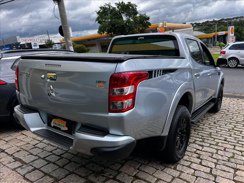 MITSUBISHI  L200 TRITON   2.4 16V Turbo Sport HPE CD 4X4 