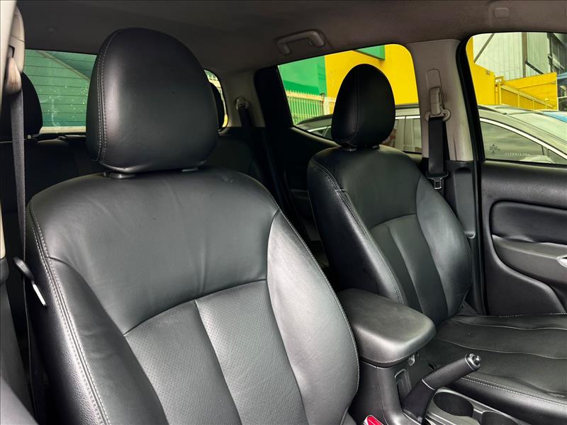 MITSUBISHI  L200 TRITON   2.4 16V Turbo Sport HPE CD 4X4 