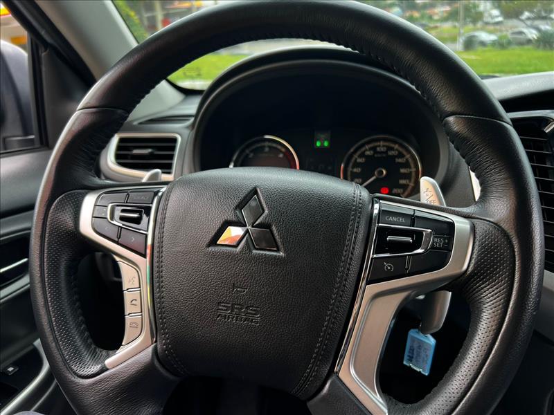 MITSUBISHI  L200 TRITON   2.4 16V Turbo Sport HPE CD 4X4 