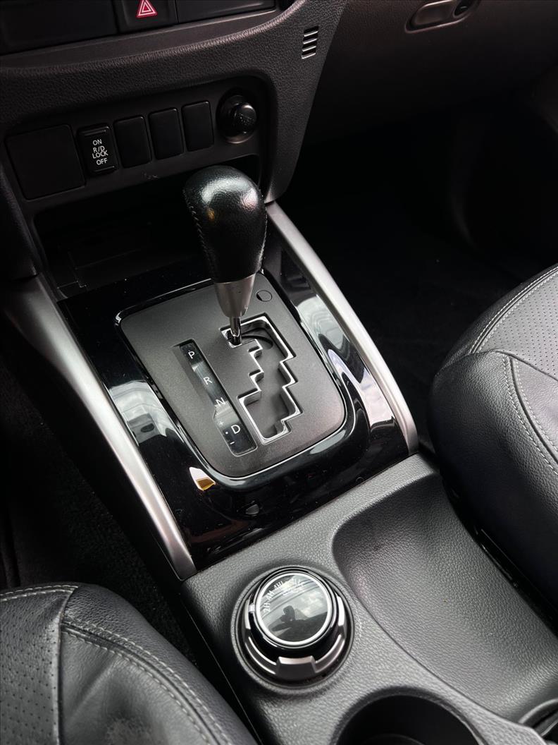 MITSUBISHI  L200 TRITON   2.4 16V Turbo Sport HPE CD 4X4 