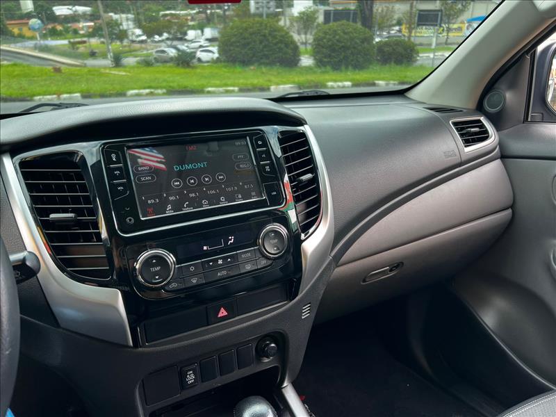 MITSUBISHI  L200 TRITON   2.4 16V Turbo Sport HPE CD 4X4 