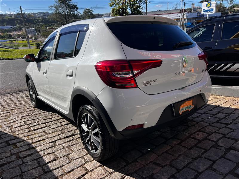 RENAULT  SANDERO   1.6 16V SCE Intense 