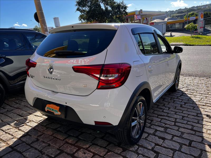 RENAULT  SANDERO   1.6 16V SCE Intense 