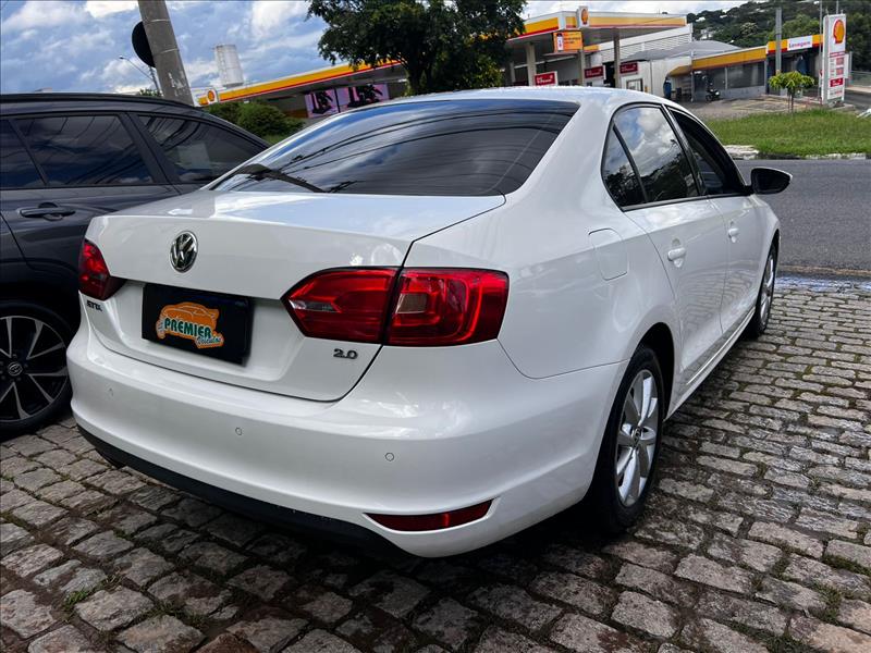 VOLKSWAGEN  JETTA   2.0 Comfortline 