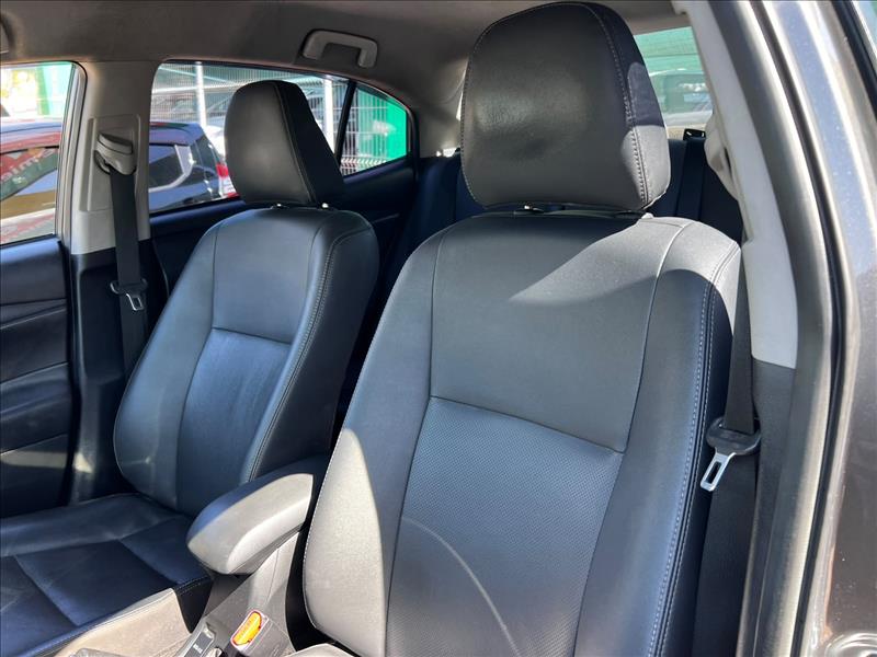 TOYOTA  YARIS   1.5 16V Sedan XS Connect 